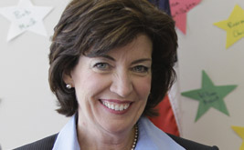 Will the Revolt Against the GOP’s Cuts Turn a Republican District to Democrat Kathy Hochul?