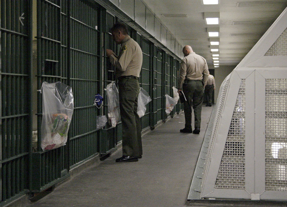 Former Los Angeles Deputy: We Beat, Slapped and Tased Inmates Without Provocation
