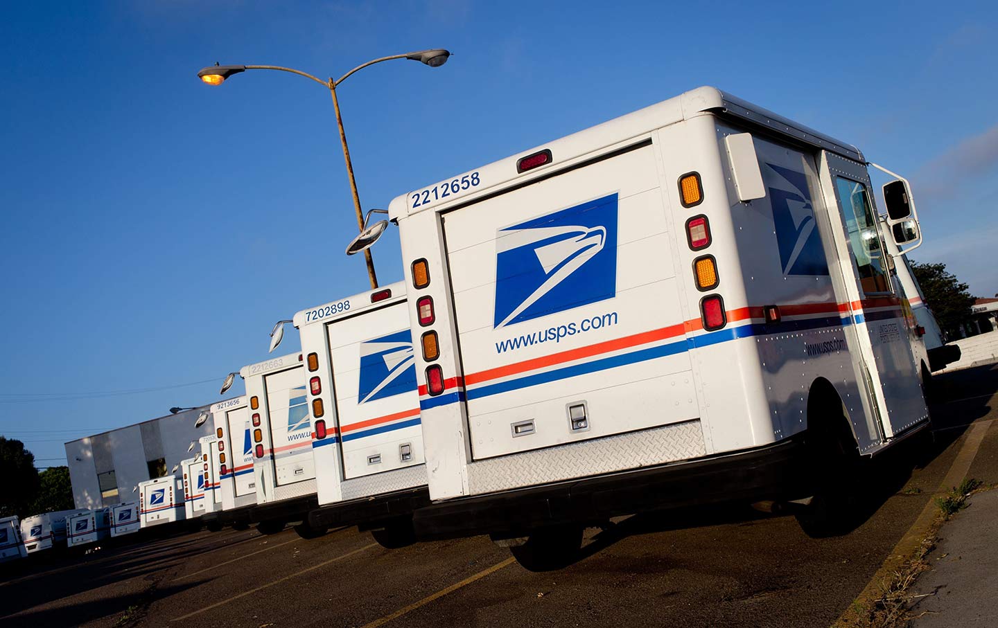 Trump’s Privatization Plan Would Destroy the Postal Service The Nation