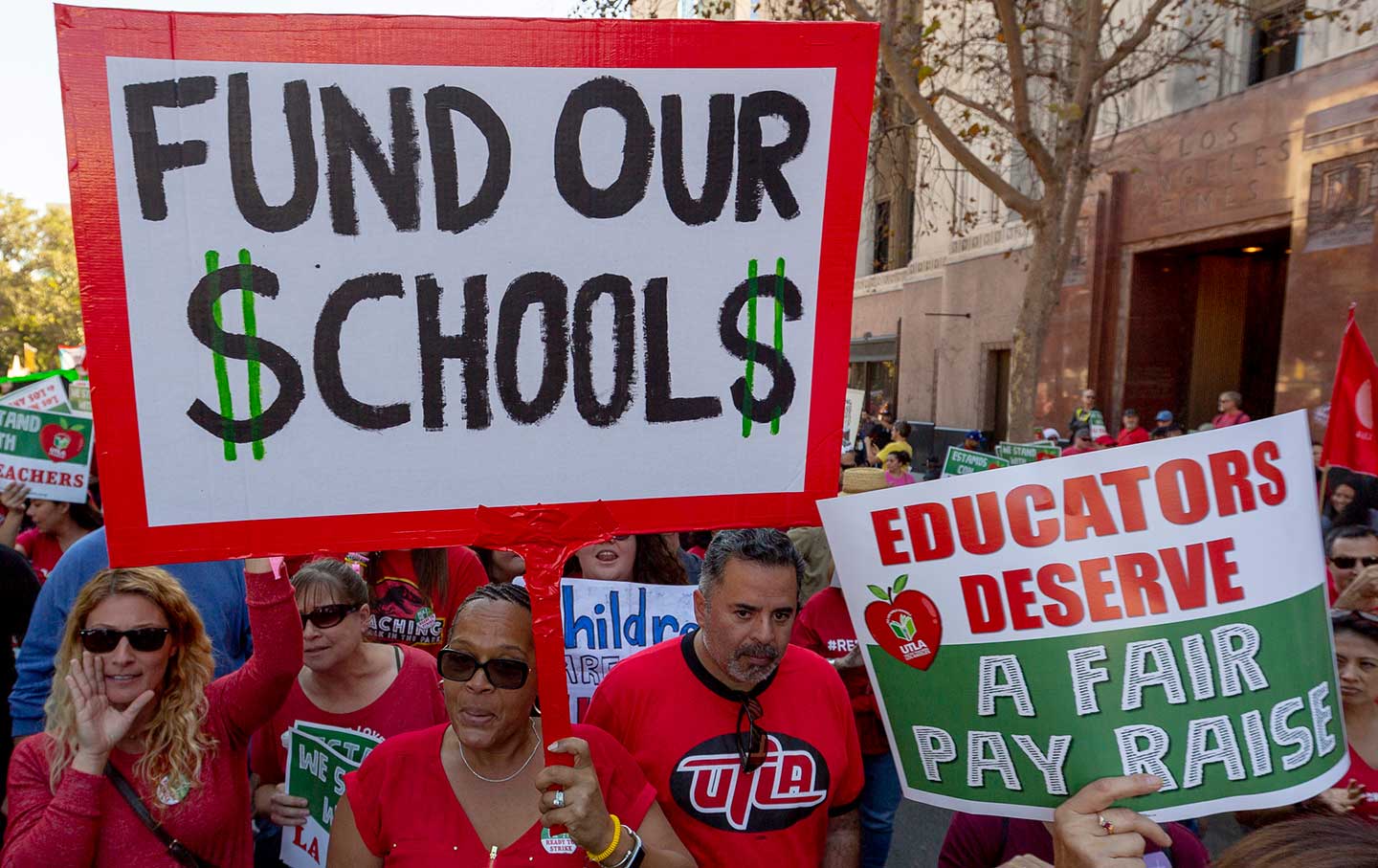 Stand With Los Angeles Teachers on Strike