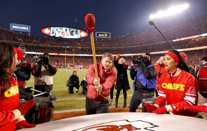 Native American advocates protest Kansas City Chiefs name ahead of