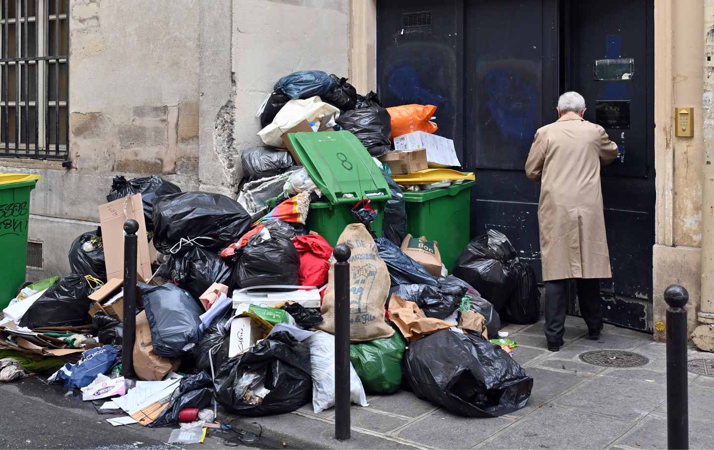 Paris Is Overflowing With Trash—and With Rage at Macron The Nation