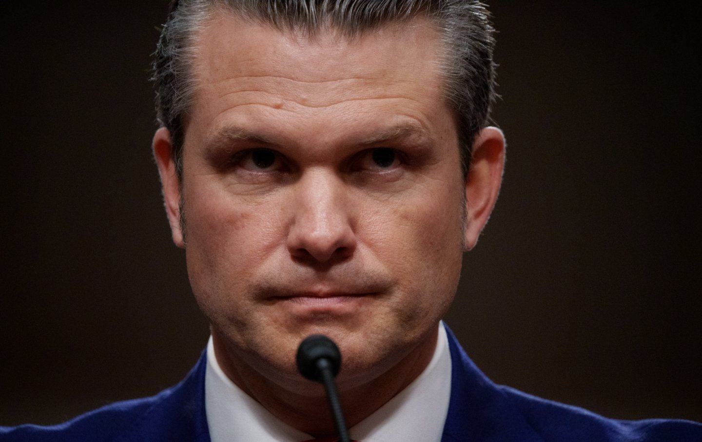 El secretario de Defensa designado, Pete Hegseth, en una audiencia de confirmación de las Fuerzas Armadas del Senado el 14 de enero.