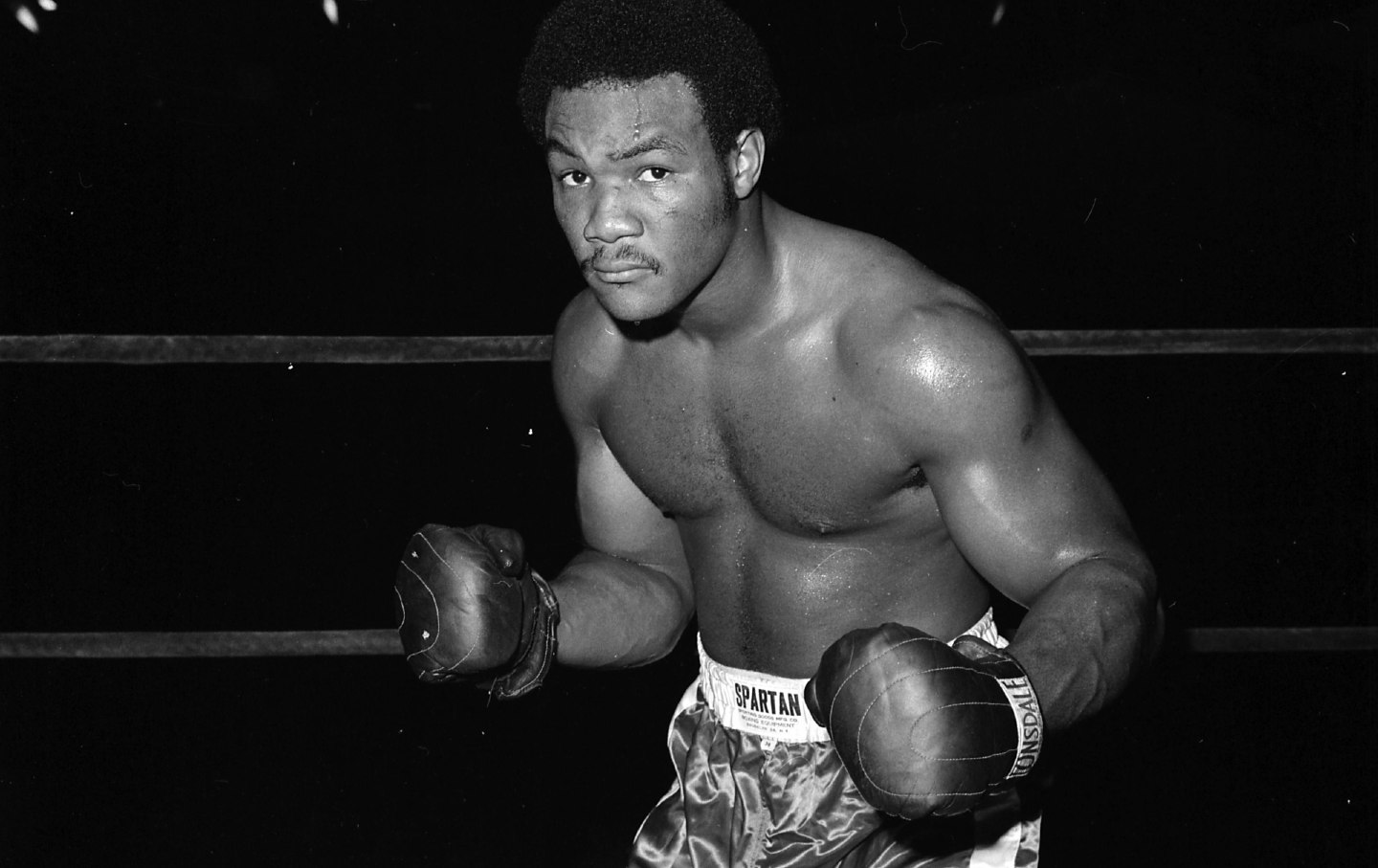 George Foreman poses as he trains in 1972 in New York, New York.