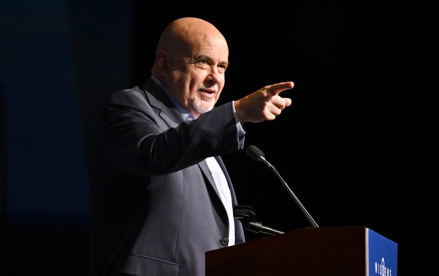 Perwakilan Mark Pocan (D-WI) berbicara selama Konvensi Negara Bagian Wisdems 2024 pada 8 Juni 2024, di Milwaukee, Wisconsin.